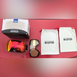 Outdoor Master Zeiss Ultra Ski Goggles